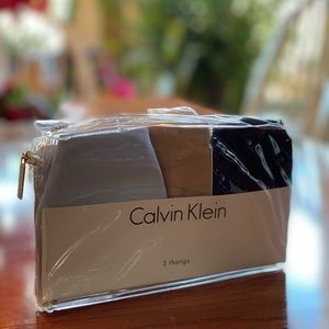 Calvin Klein seam-free edges set of thongs